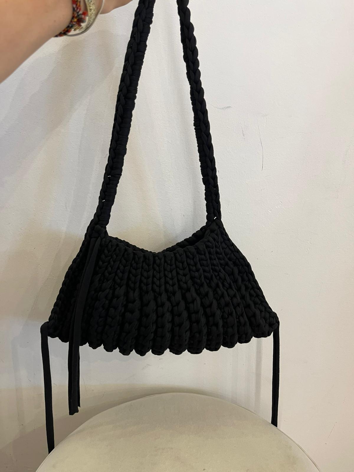Borsa tracolla crochet nera