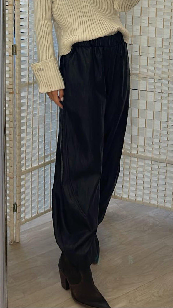 Pantalone ecopelle nera Indomina