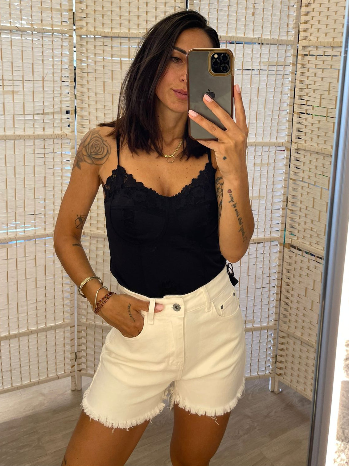 Top pizzo nero