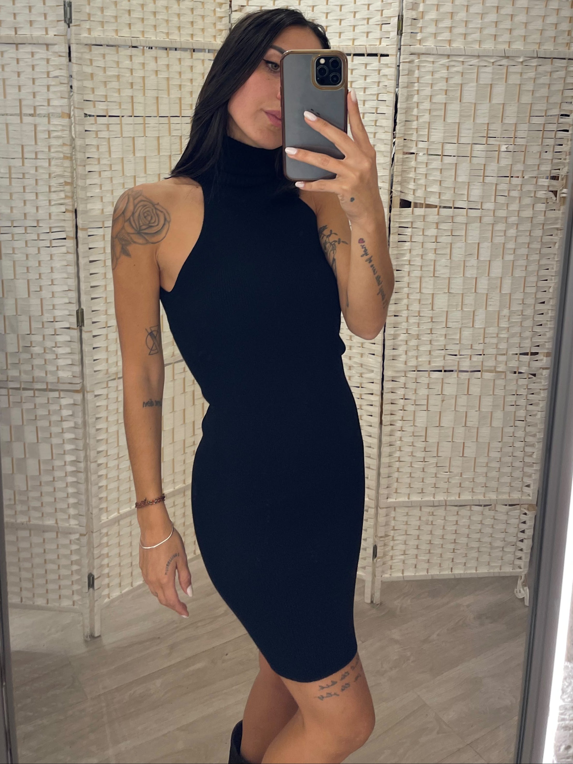 Abito Bordeaux o Nero Kontatto