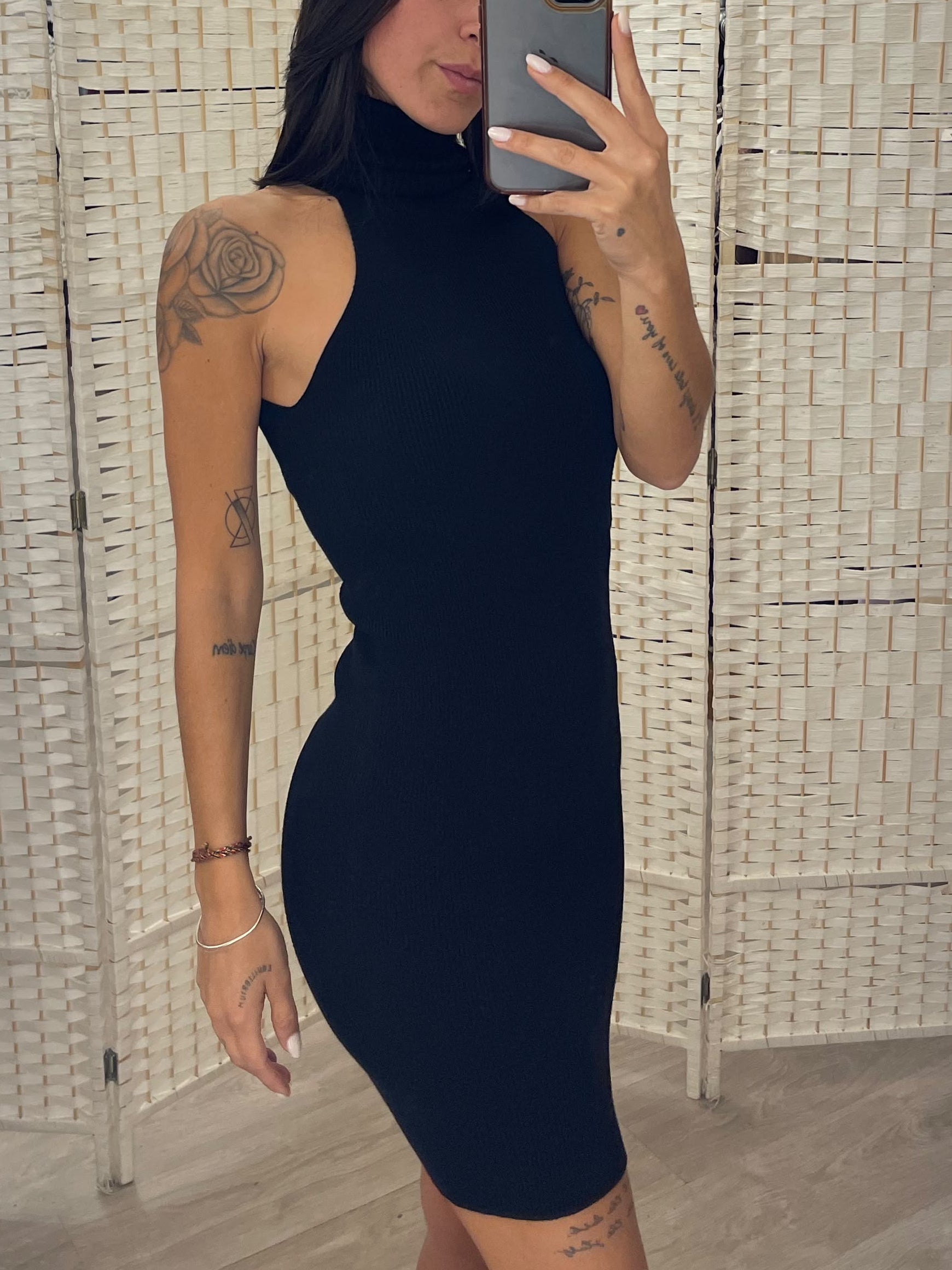 Abito Bordeaux o Nero Kontatto