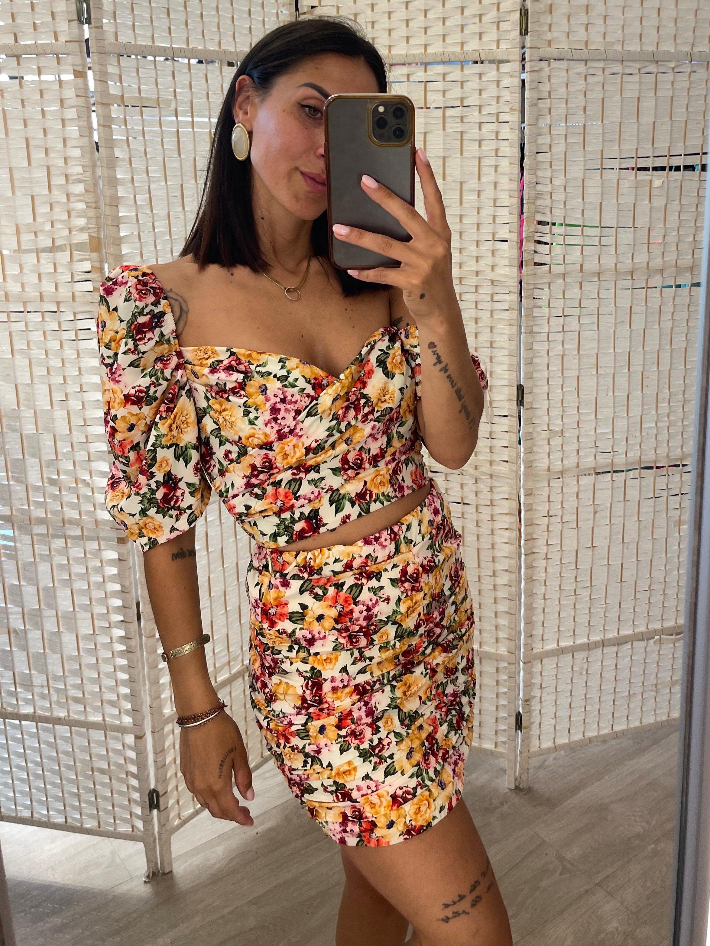 Completo gonna + top fiori