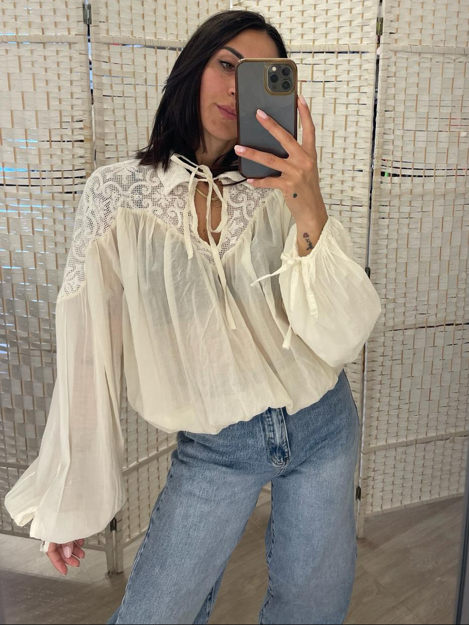 Blusa inserto macramè KIKISIX burro - rosa