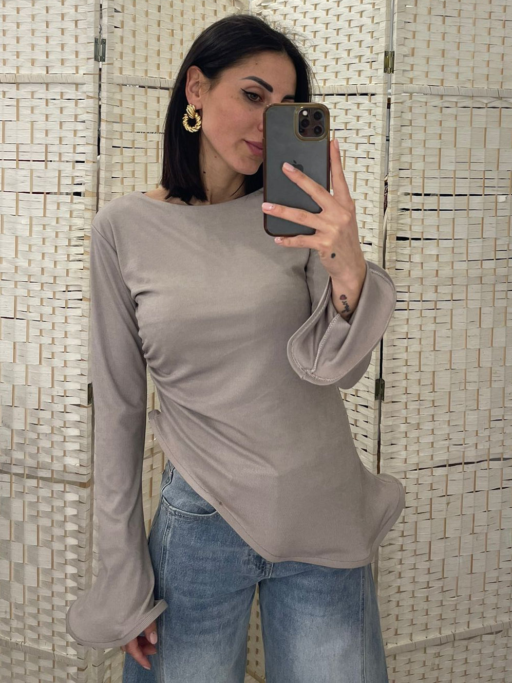 Maglia trasversale grigia