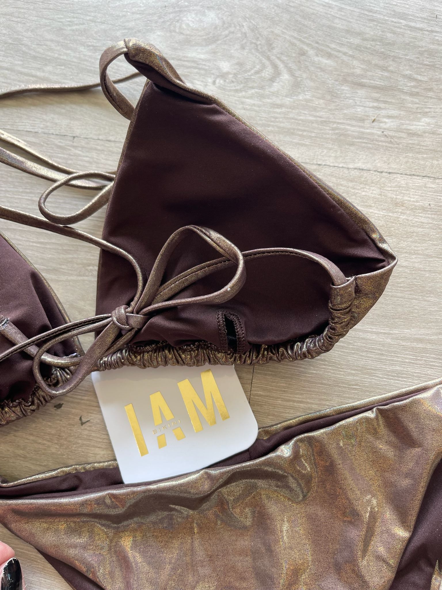 Costume triangolo laminato bronzo I AM
