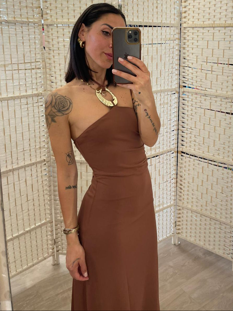 Abito marrone con dettaglio oro Glamorous