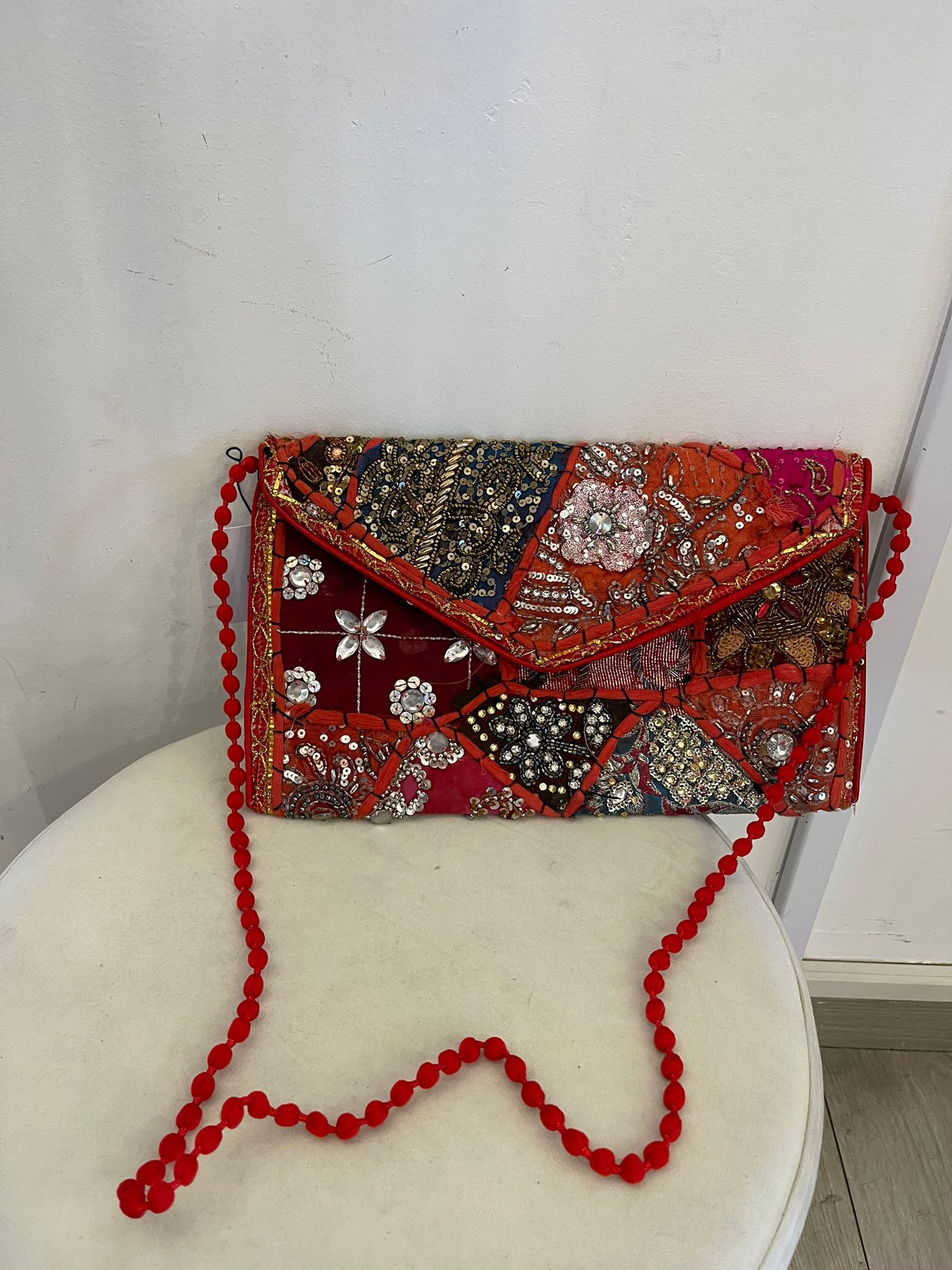 Borsa ricamata