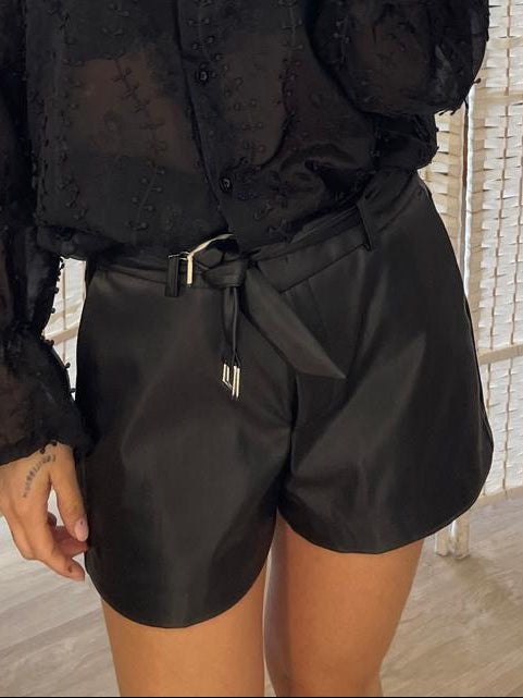 Shorts c/cintura ecopelle nero Kontatto