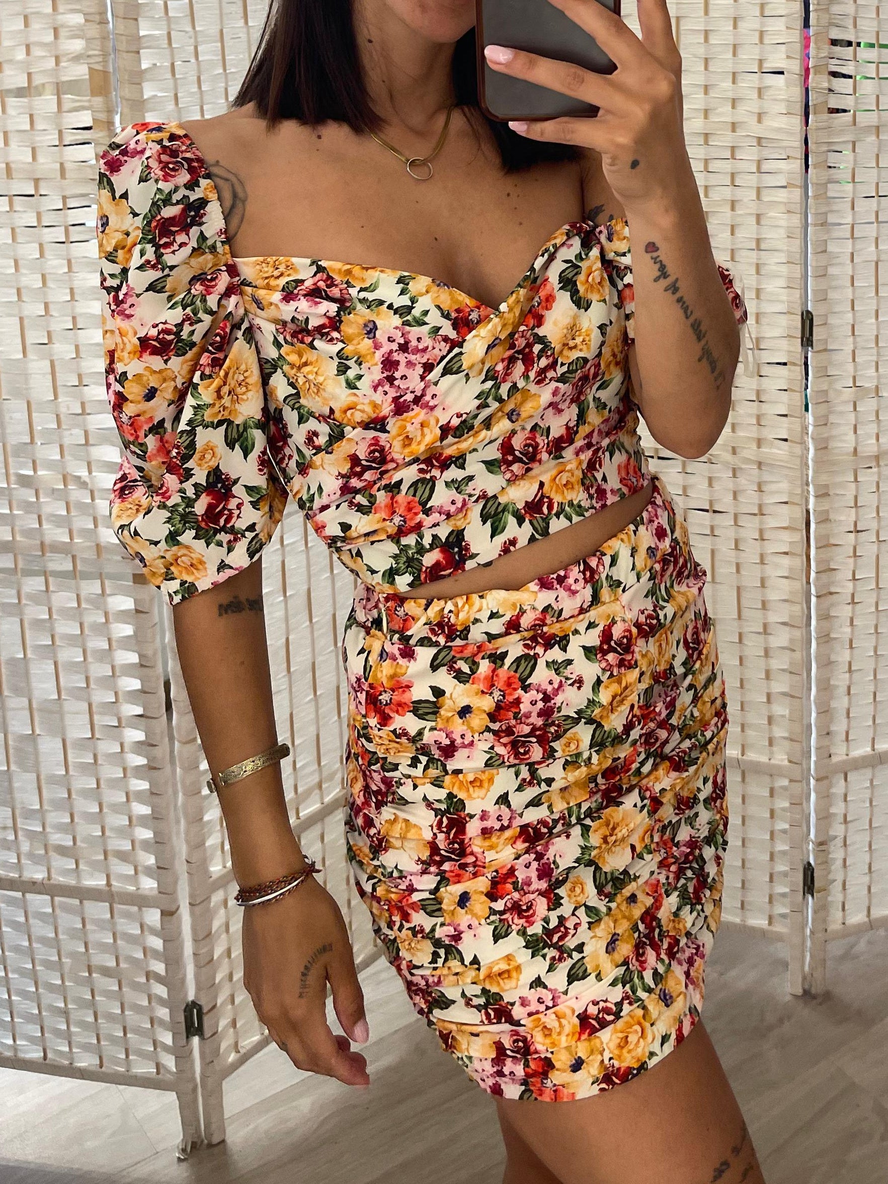 Completo gonna + top fiori