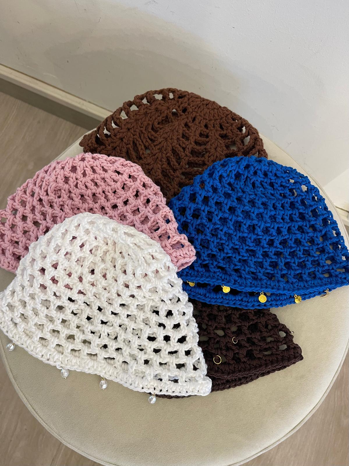 Cappellini crochet colorati