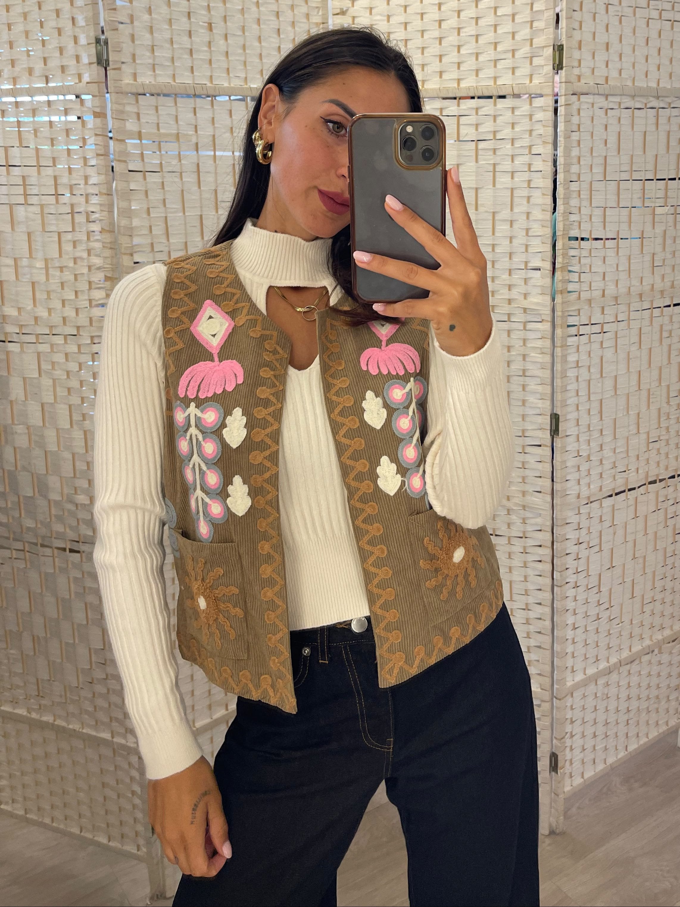 Gilet ricamato Namastè