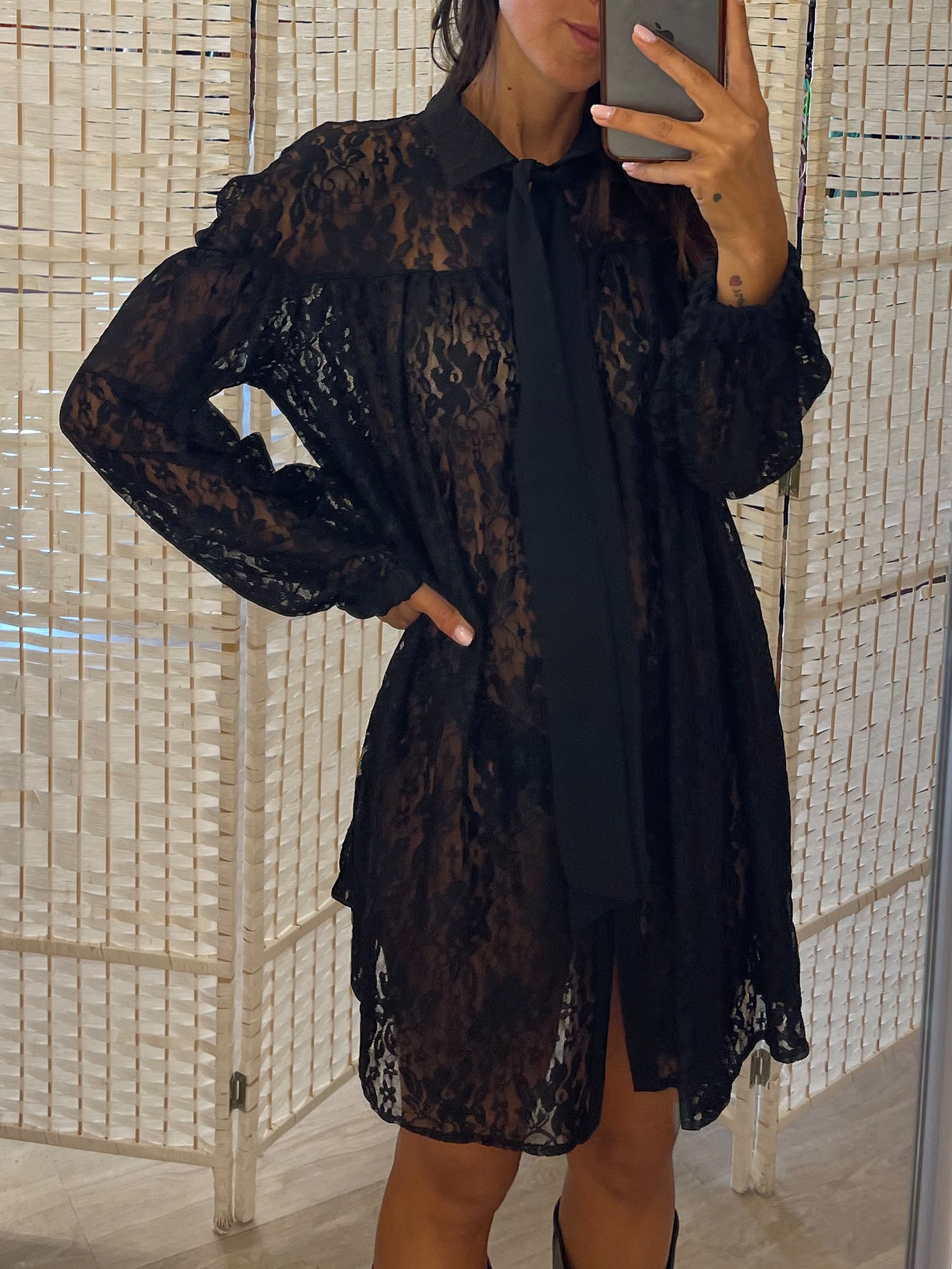 Abito-camicia pizzo nero