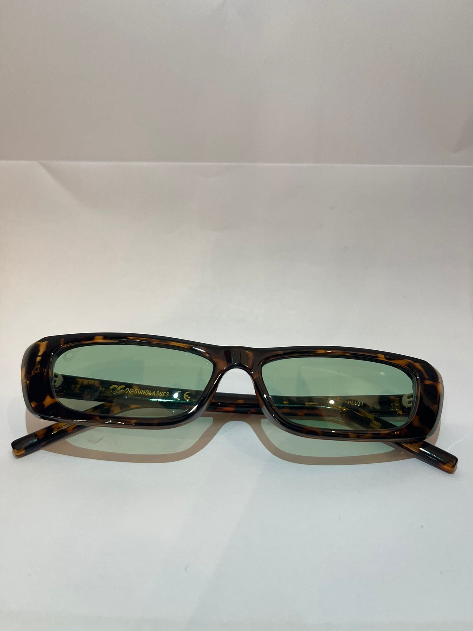 Occhiale marrone con lenti verdi