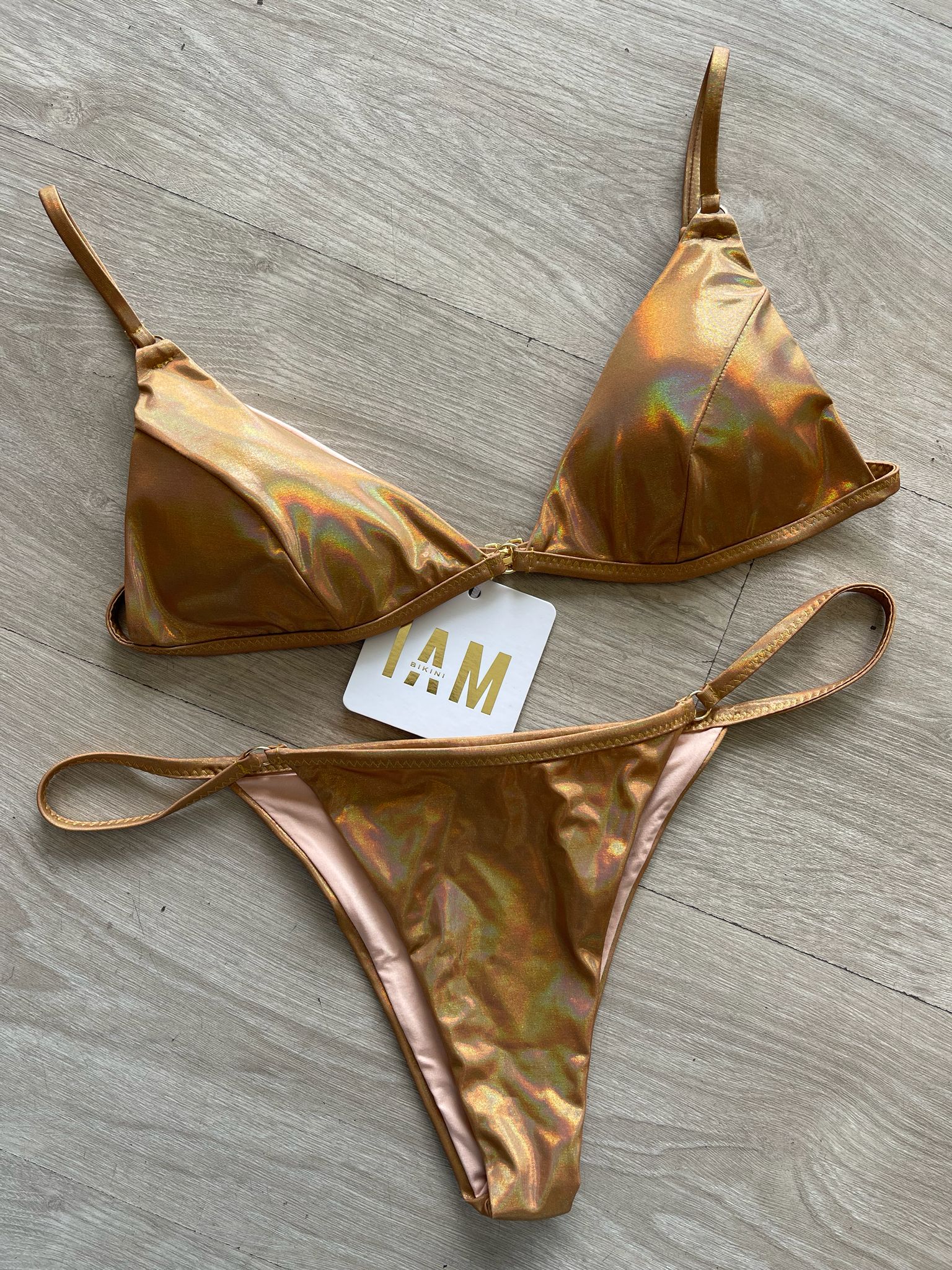 Costume triangolo laminato oro I AM