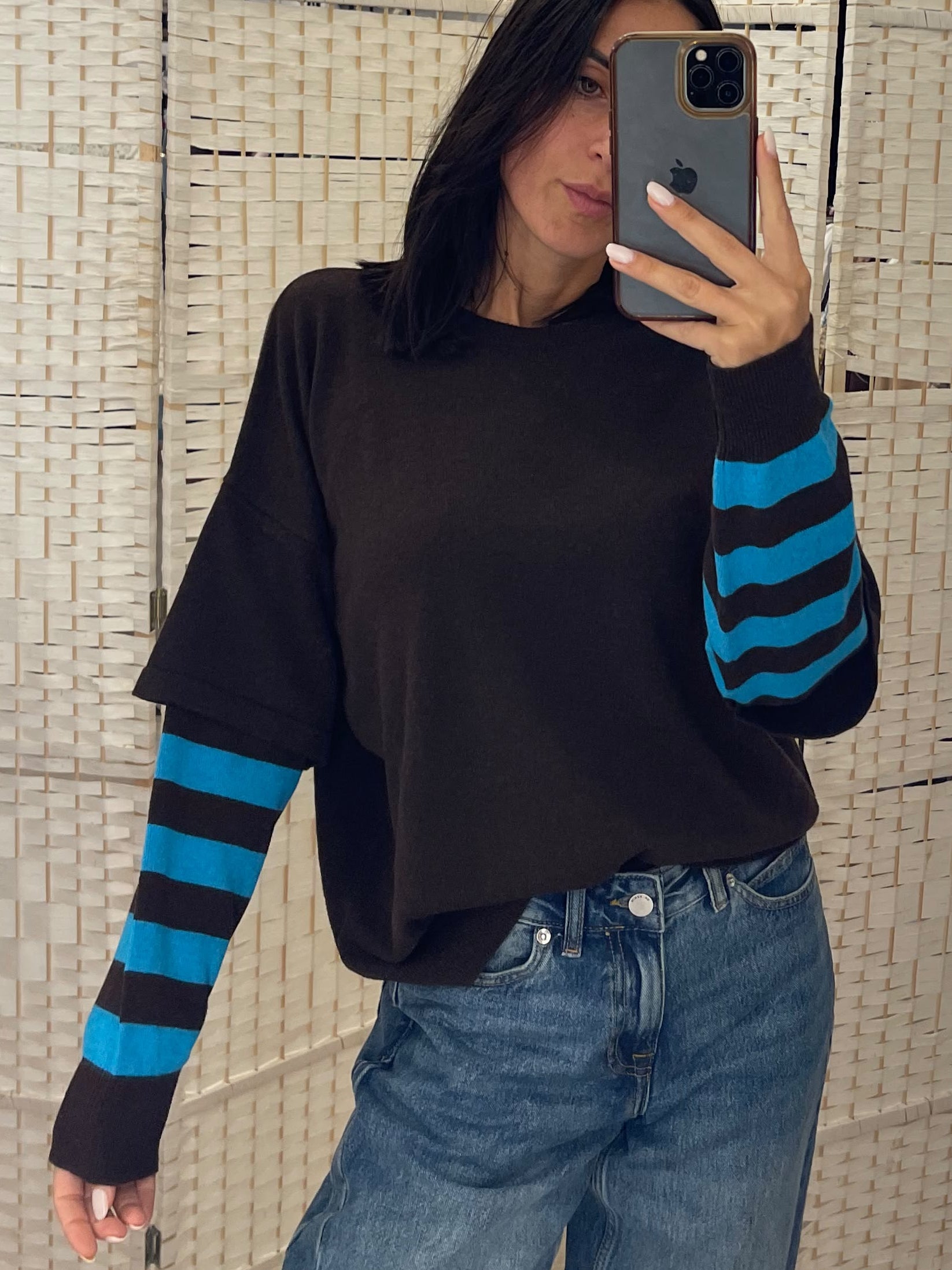 Maglia con righe azzurre Kontatto