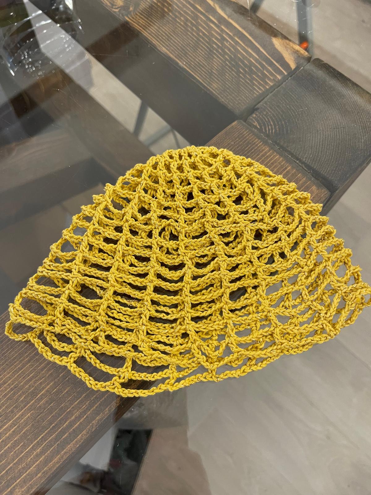 Cappellini crochet colorati