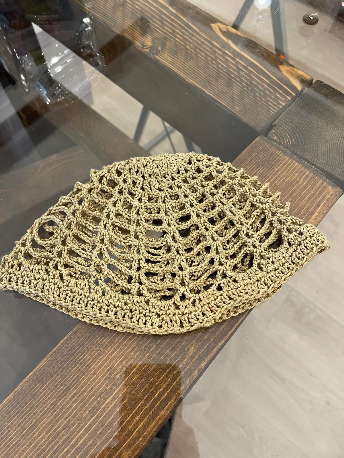 Cappellini crochet colorati