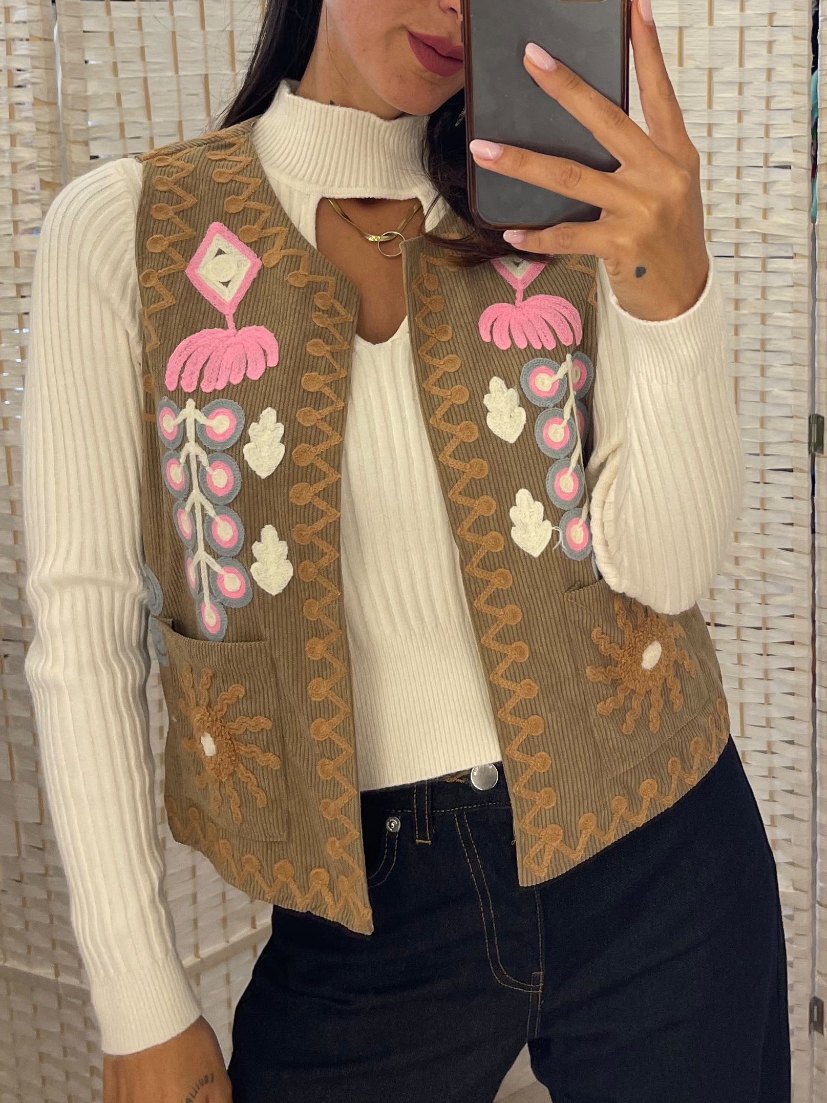 Gilet ricamato Namastè