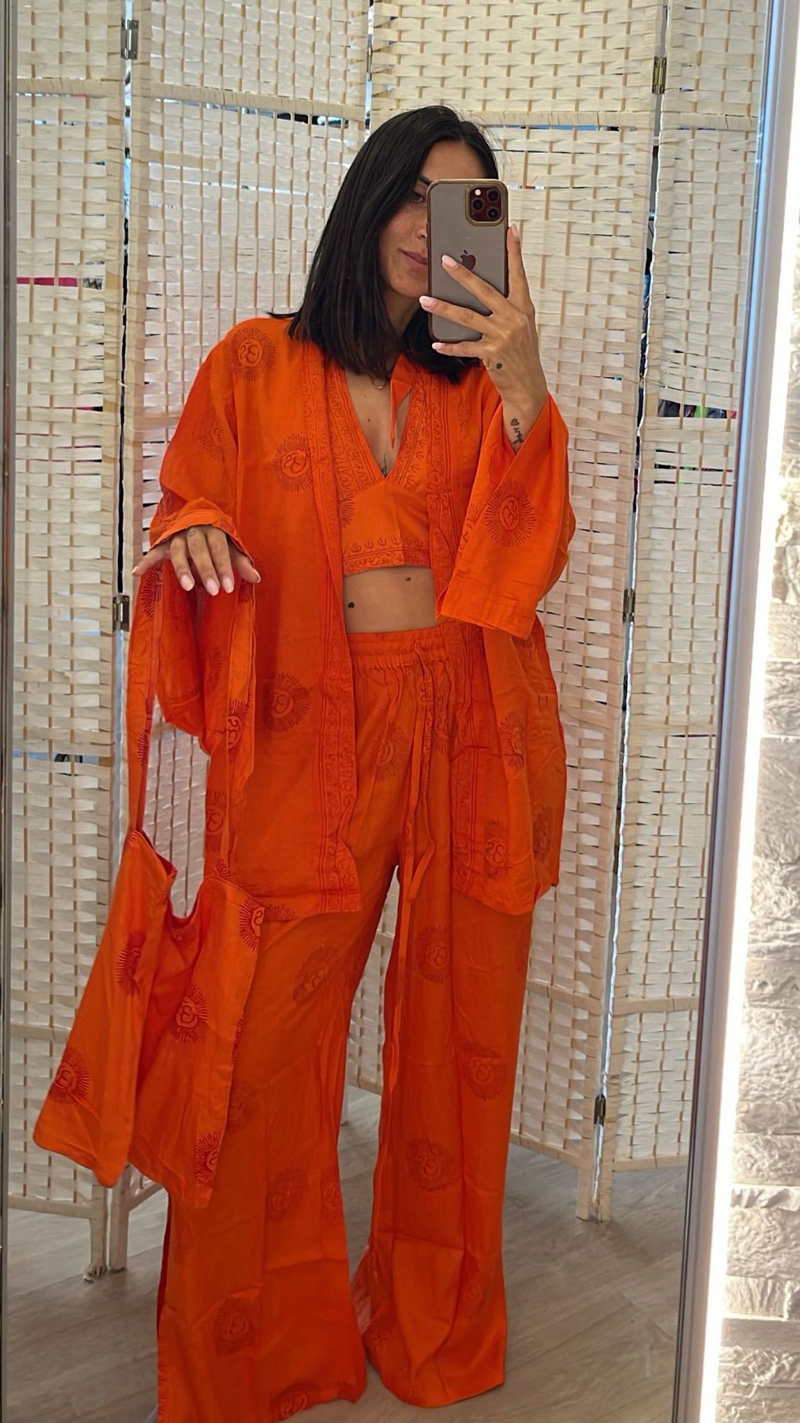 Completo top + pantalone + casacca + borsa arancio