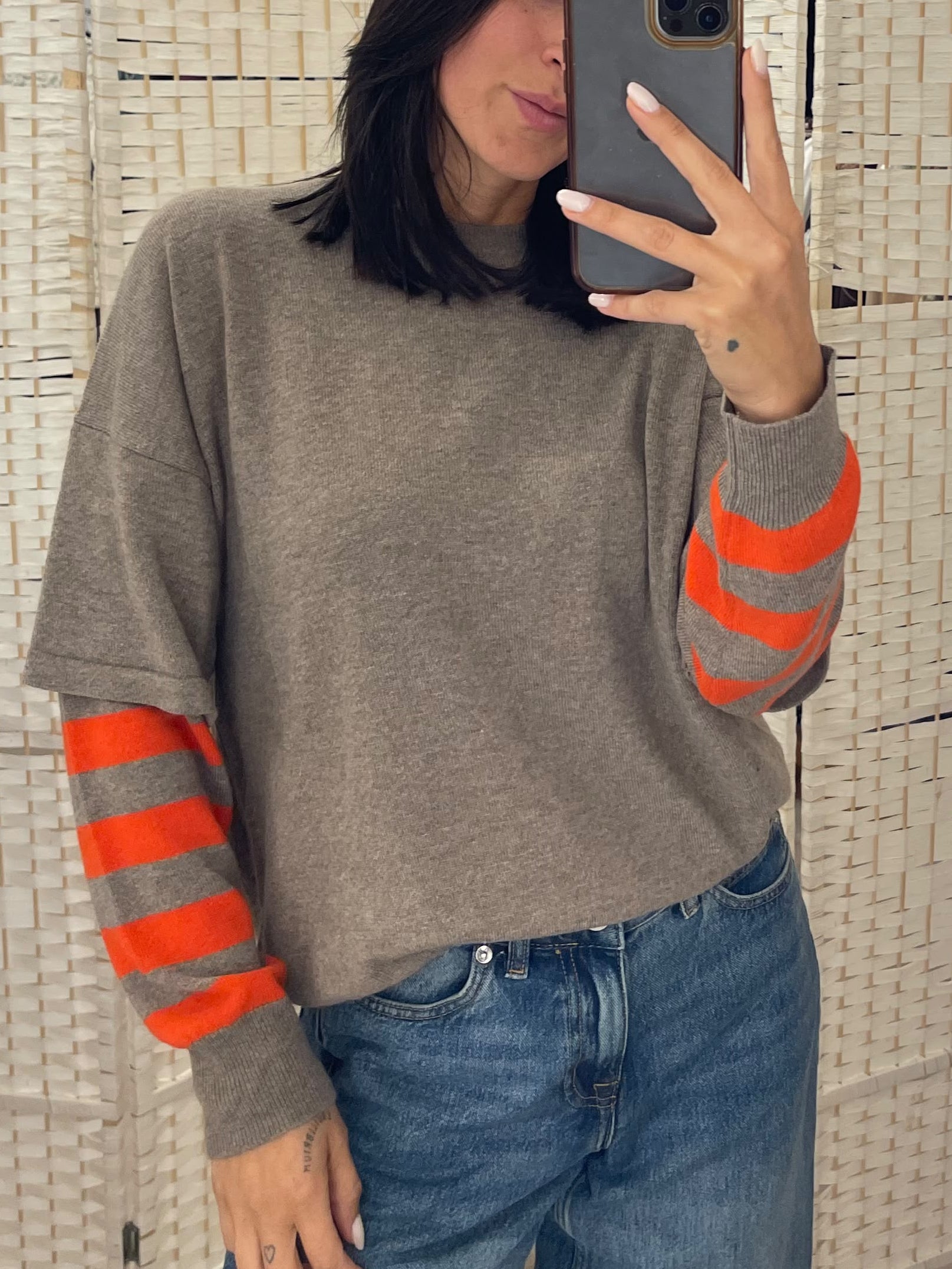 Maglia con righe arancio Kontatto