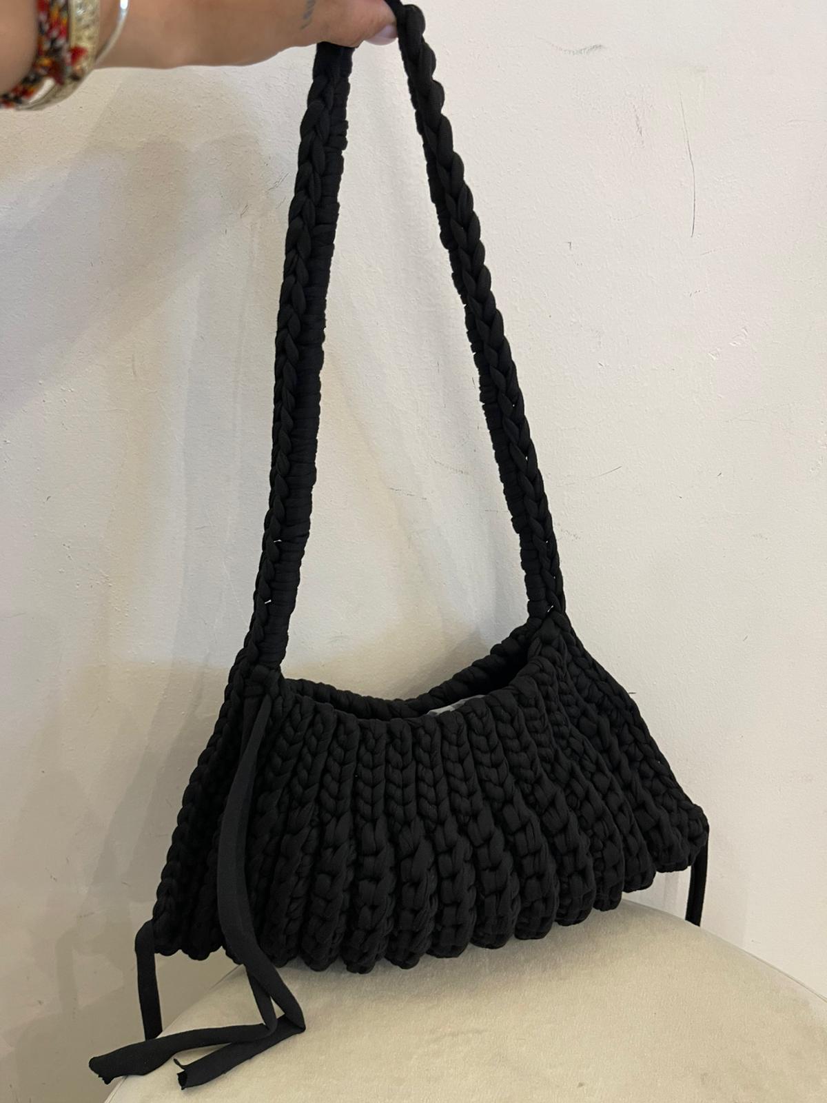 Borsa tracolla crochet nera