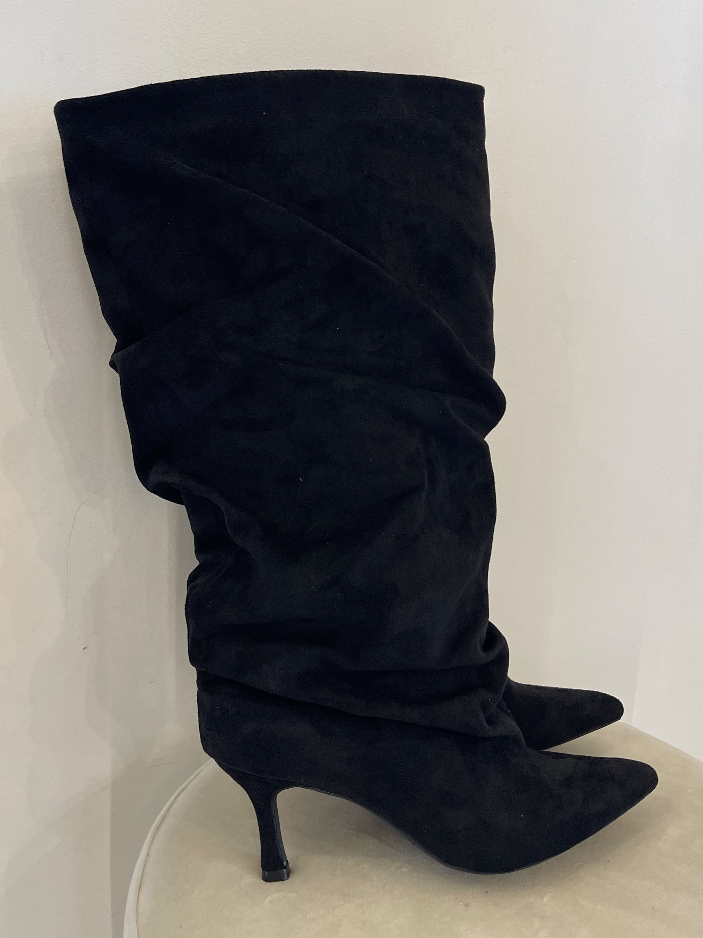 Stivale nero camoscio