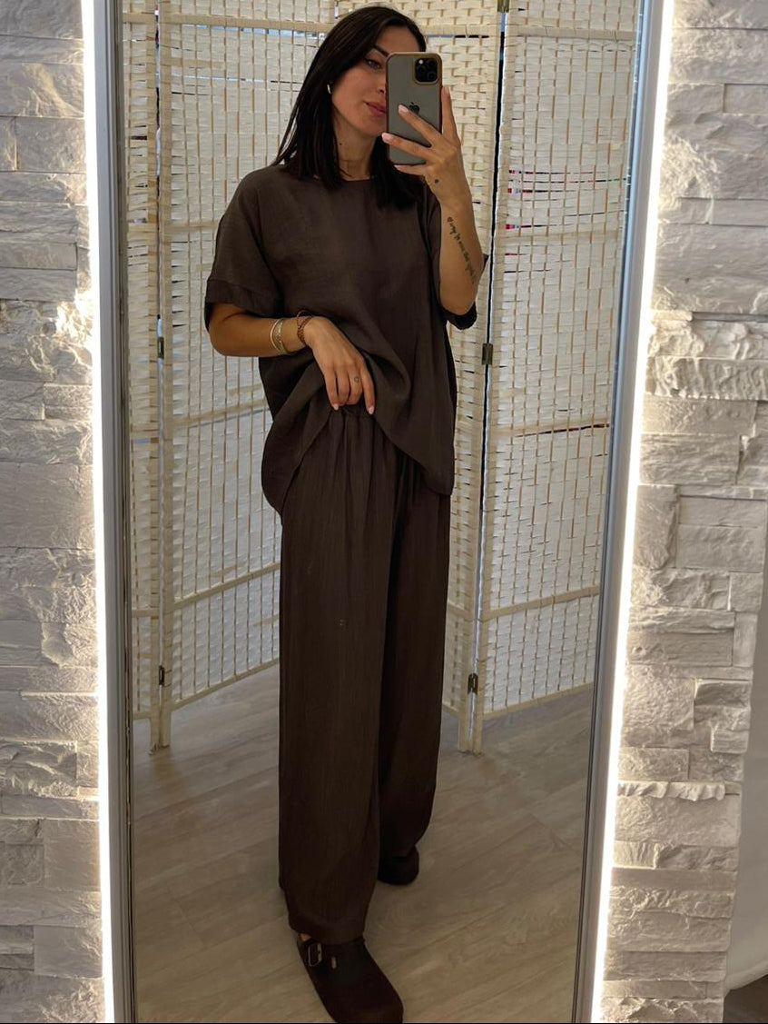 Completo t-shirt girocollo + pantalone verde/moro