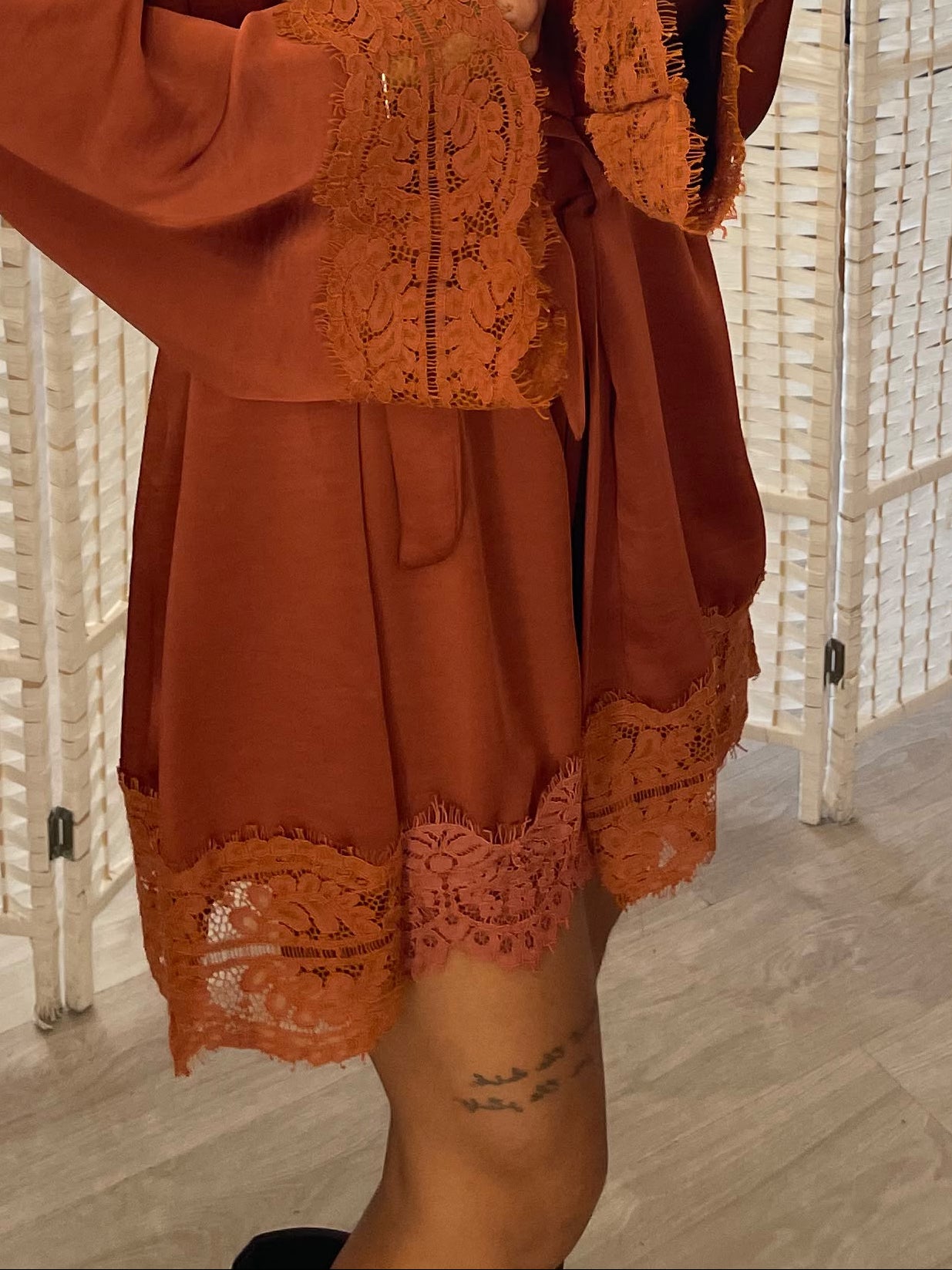 Shorts con pizzo