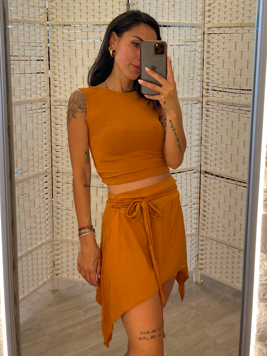 Completo top + gonna curcuma