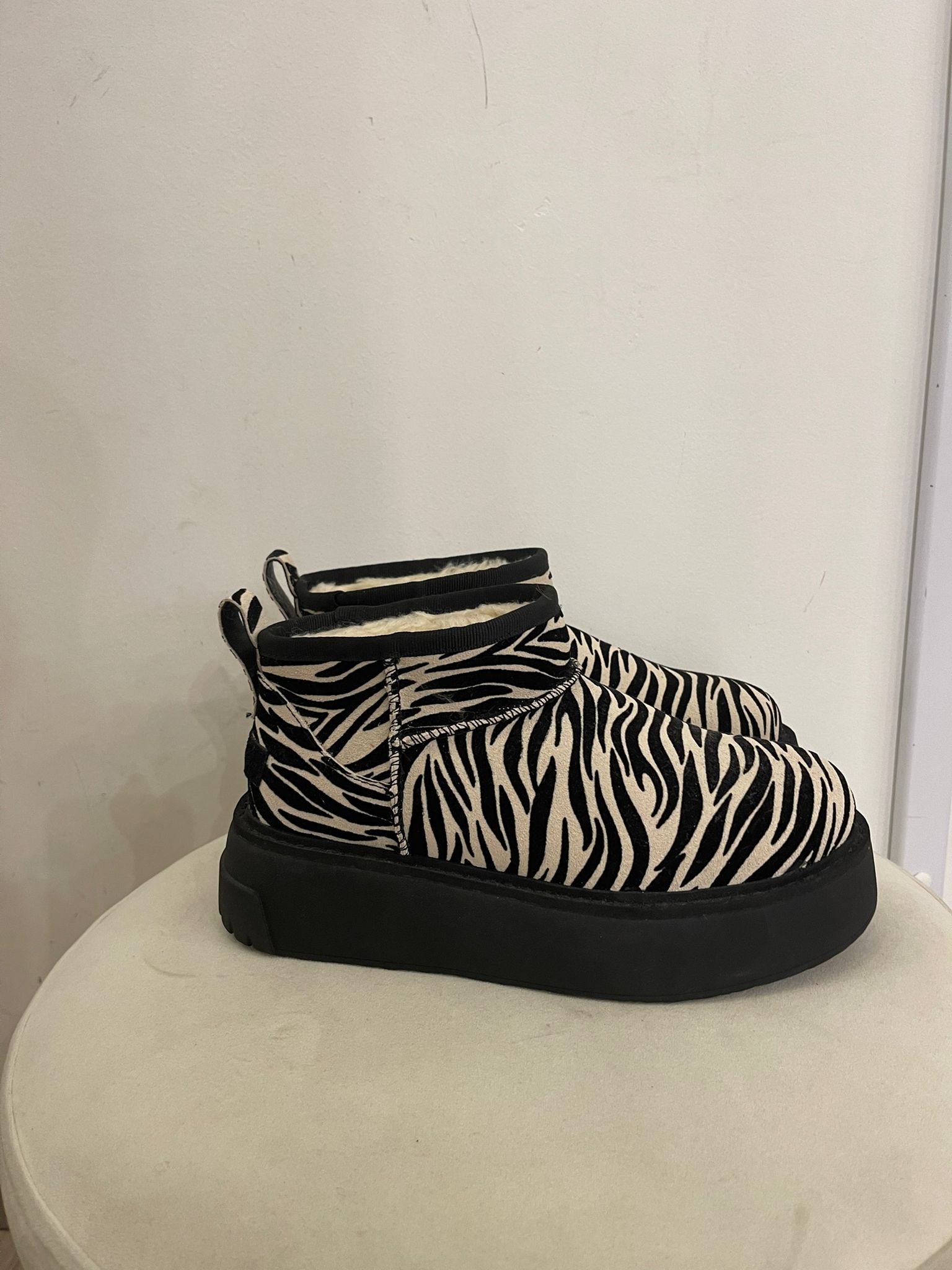 Stivaletto zebrato imbottito