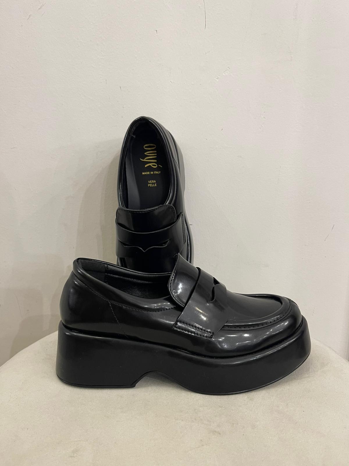 Mocassino pelle lucido nero Ovyè