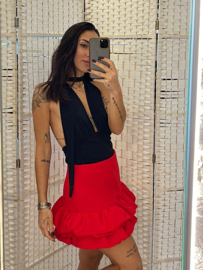 Gonna rossa Kontatto