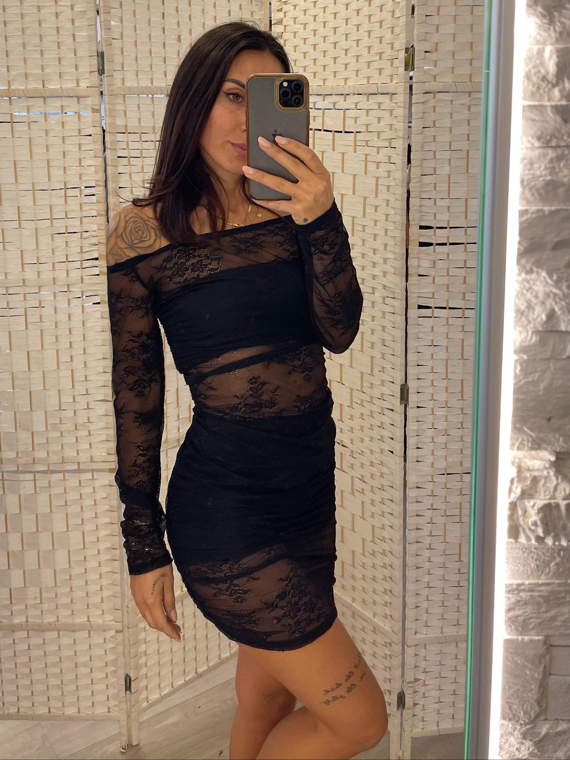 Abito corto pizzo nero Moquette