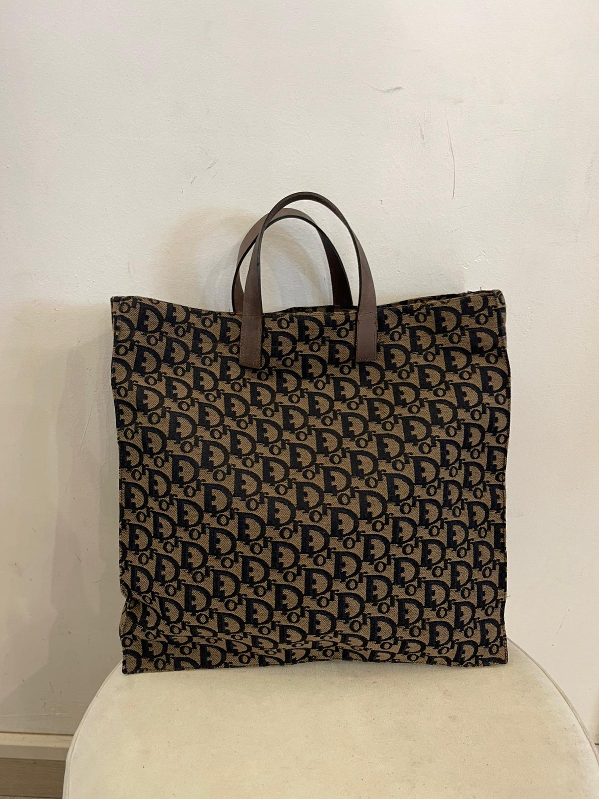 Borsa con tessuto originale logato